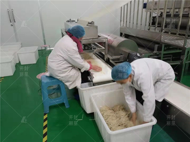 红薯粉条加工机设备制品规整