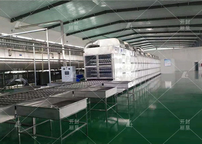 酸辣粉出产线想要产出分歧的粉饼，模具要换吗？