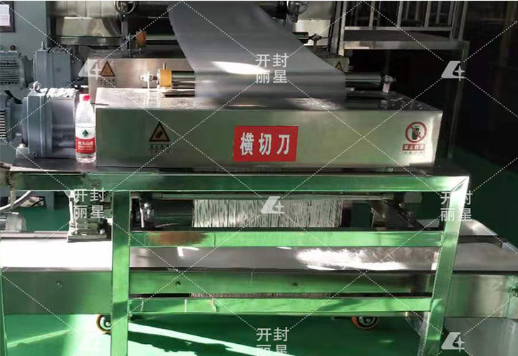 大型粉丝粉条出产线横切刀当苦衷项