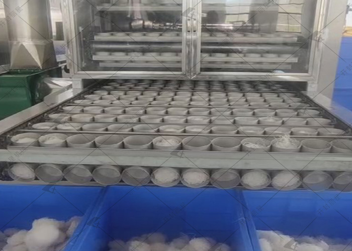 宏胜国际|Home日产1.5吨的方便粉丝机出产线在西藏日喀则投产使用