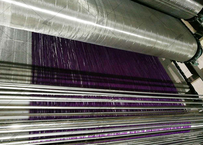 一款全自动粉条机，可加工多种淀粉原料